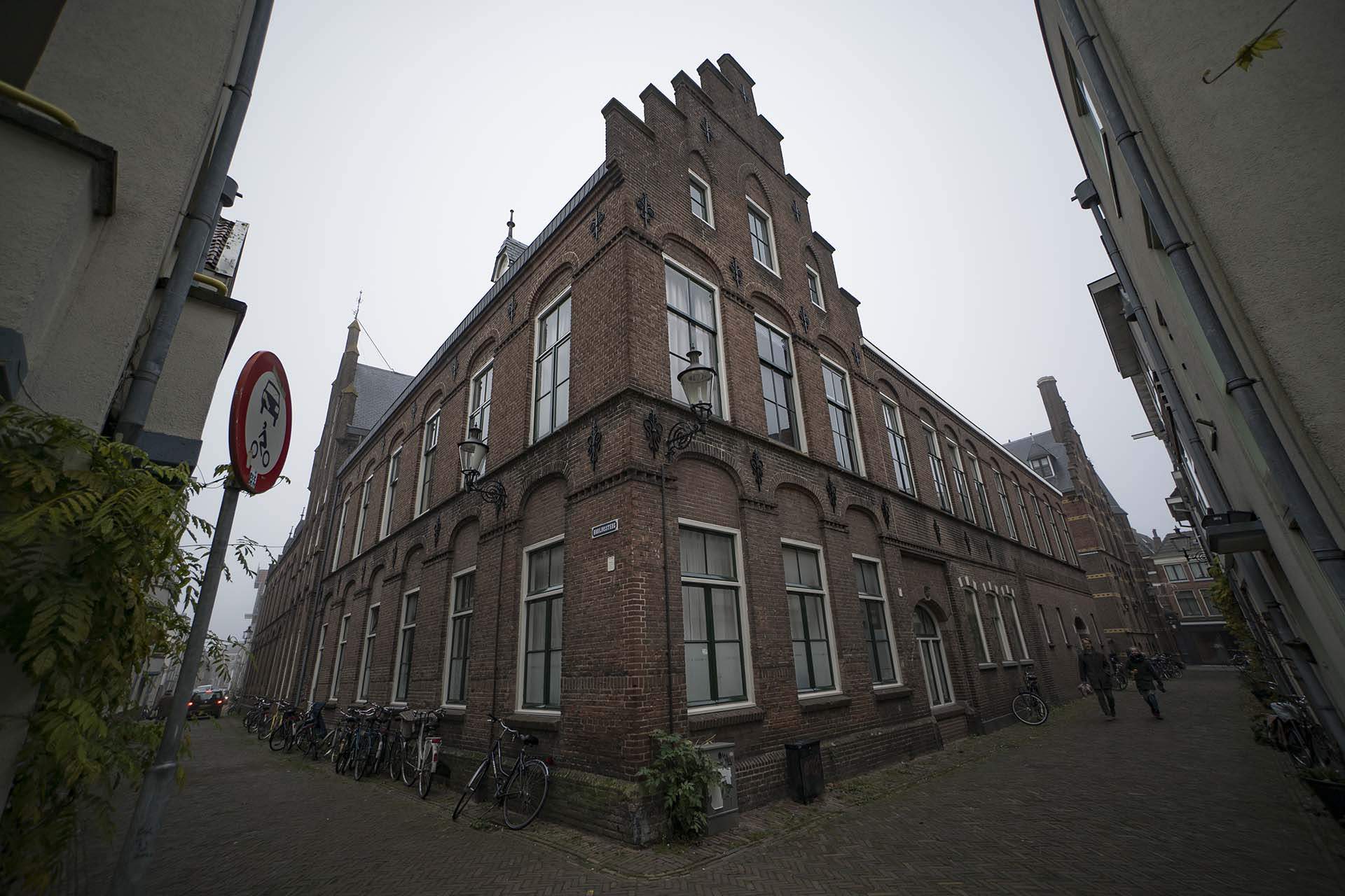 Afbeelding 2 van 15