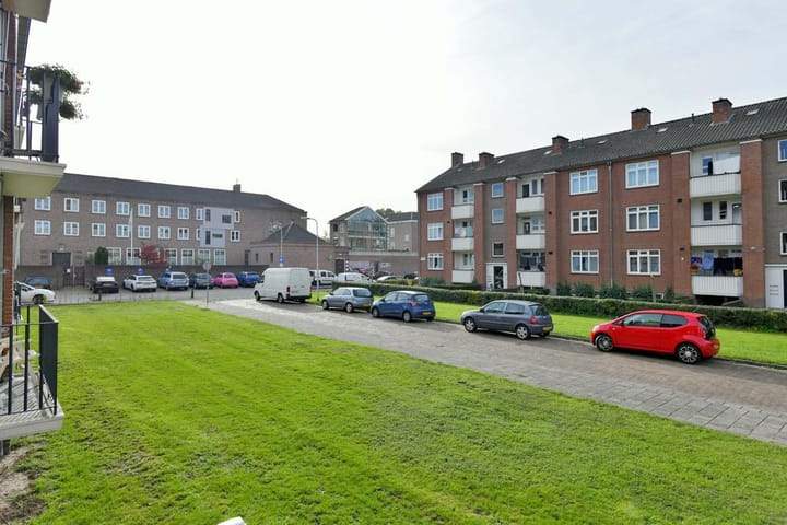 Afbeelding 2 van 15