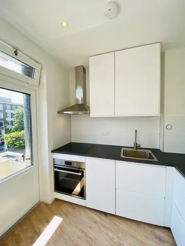 Apartment Jonker Fransstraat 51C, Rotterdam - For Rent