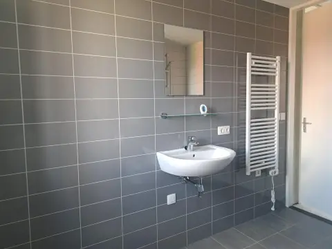 Eckhaus Langlaar, Castiliëlaan, Eindhoven - Zu vermieten