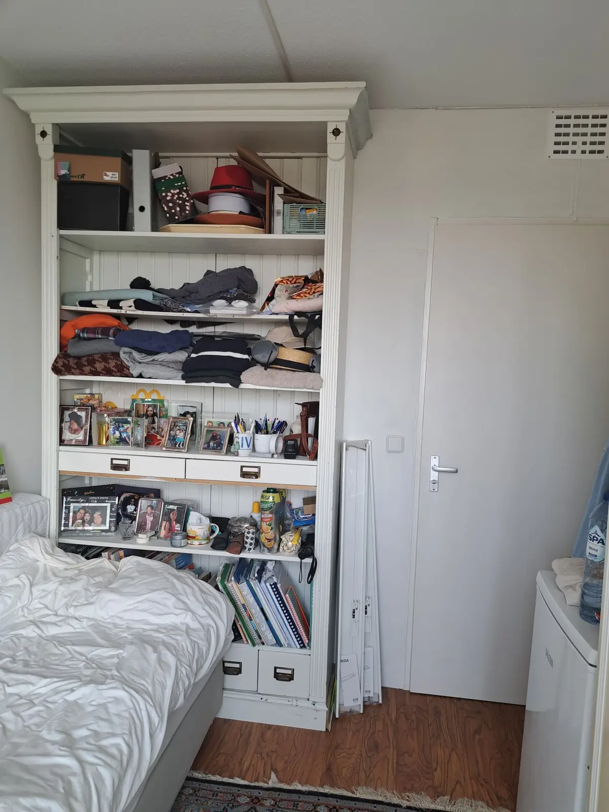 Image 4 of 10