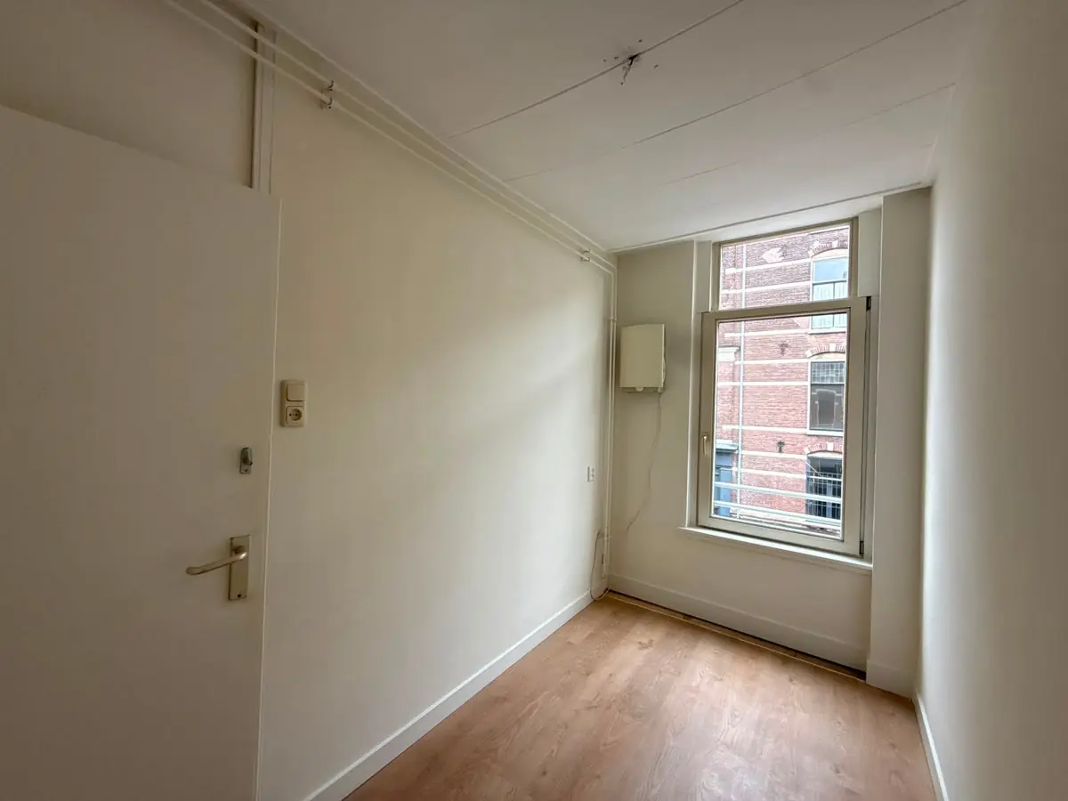 Image 15 of 20