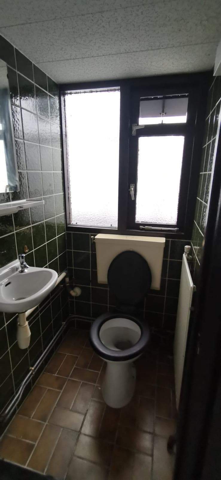 Image 7 of 9
