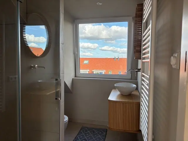 Image 7 of 12