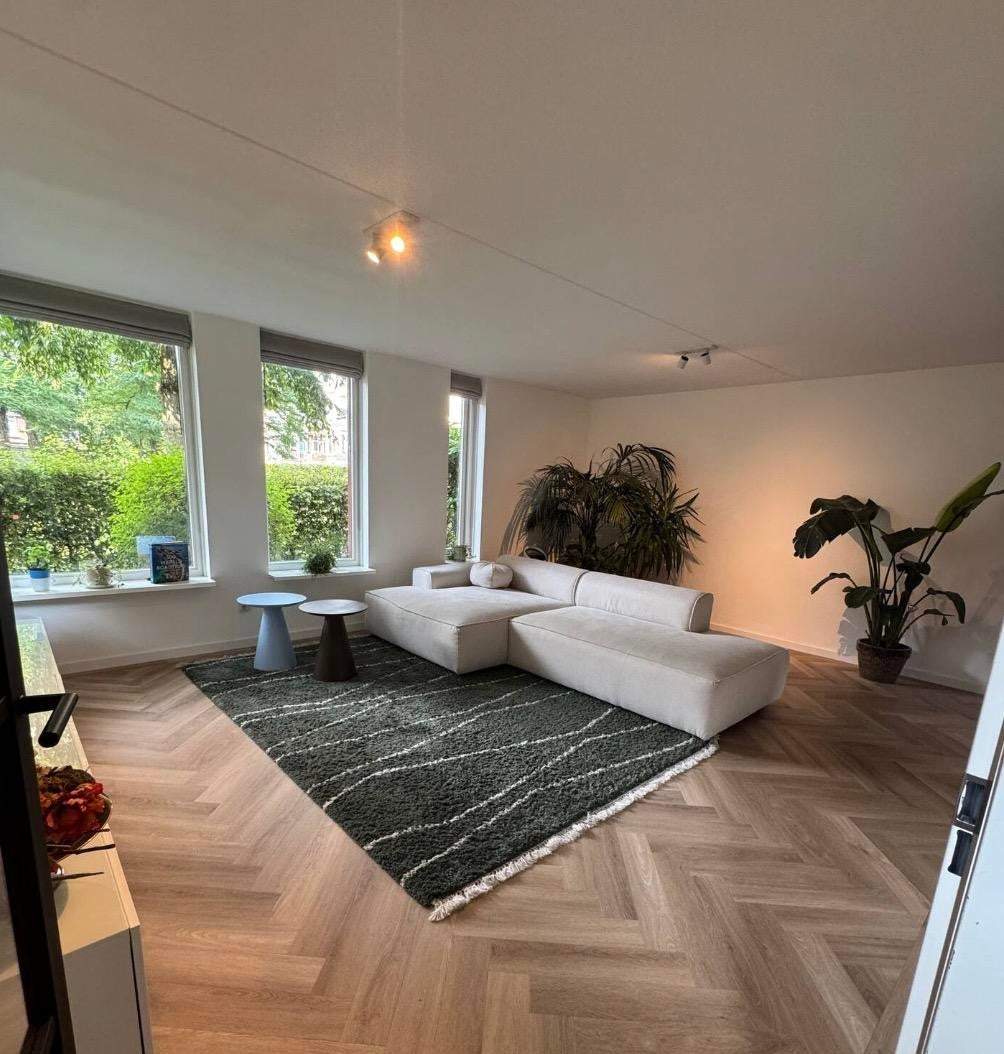 Bild 2 von 30
