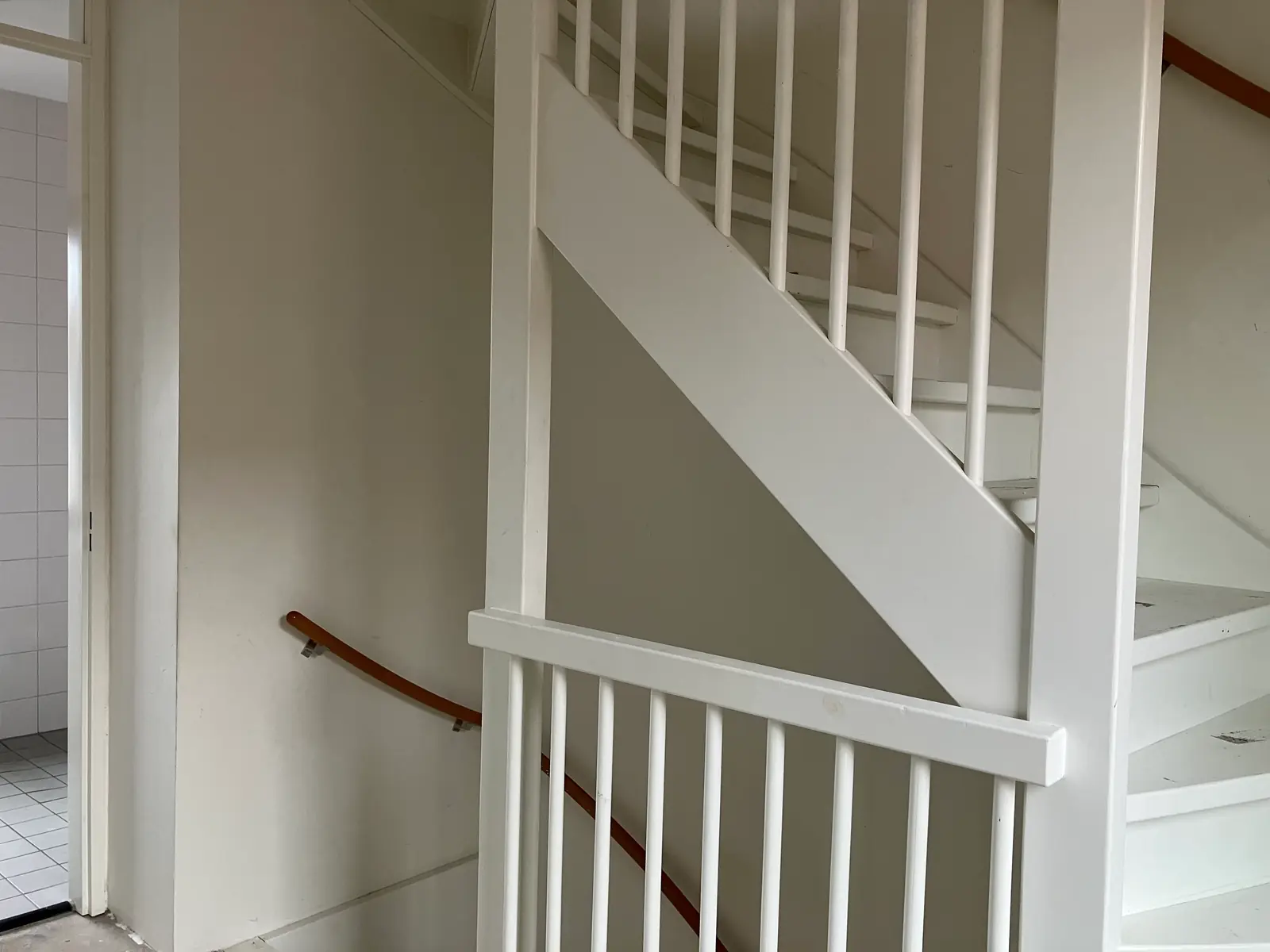 Image 16 of 28