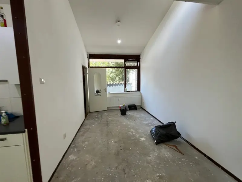 Image 6 of 10