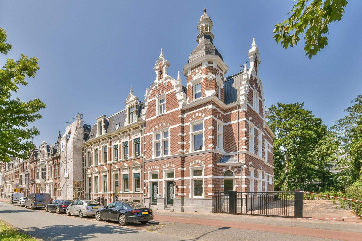 Afbeelding 1 van 12