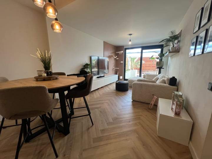Image 2 of 15