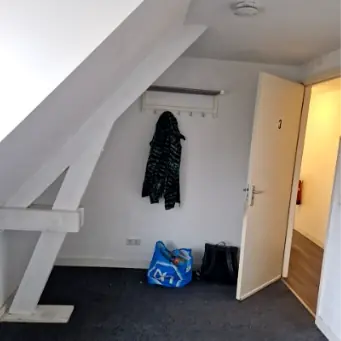 Image 4 of 10