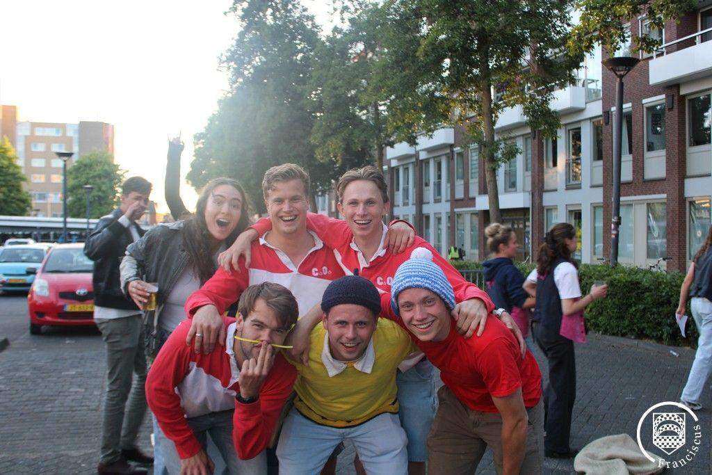 Afbeelding 2 van 8