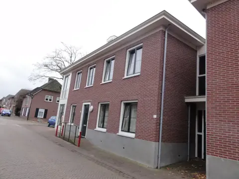 Apartamento en planta baja Grotestraat 77, Gendringen - En alquiler