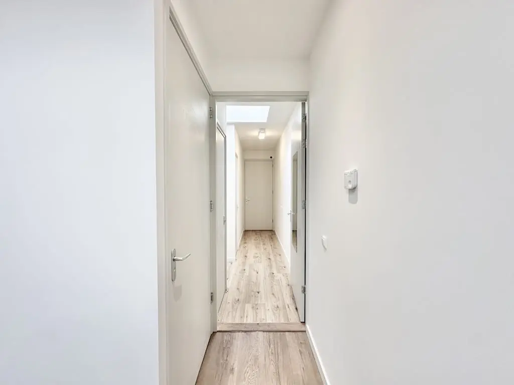 Image 11 of 20