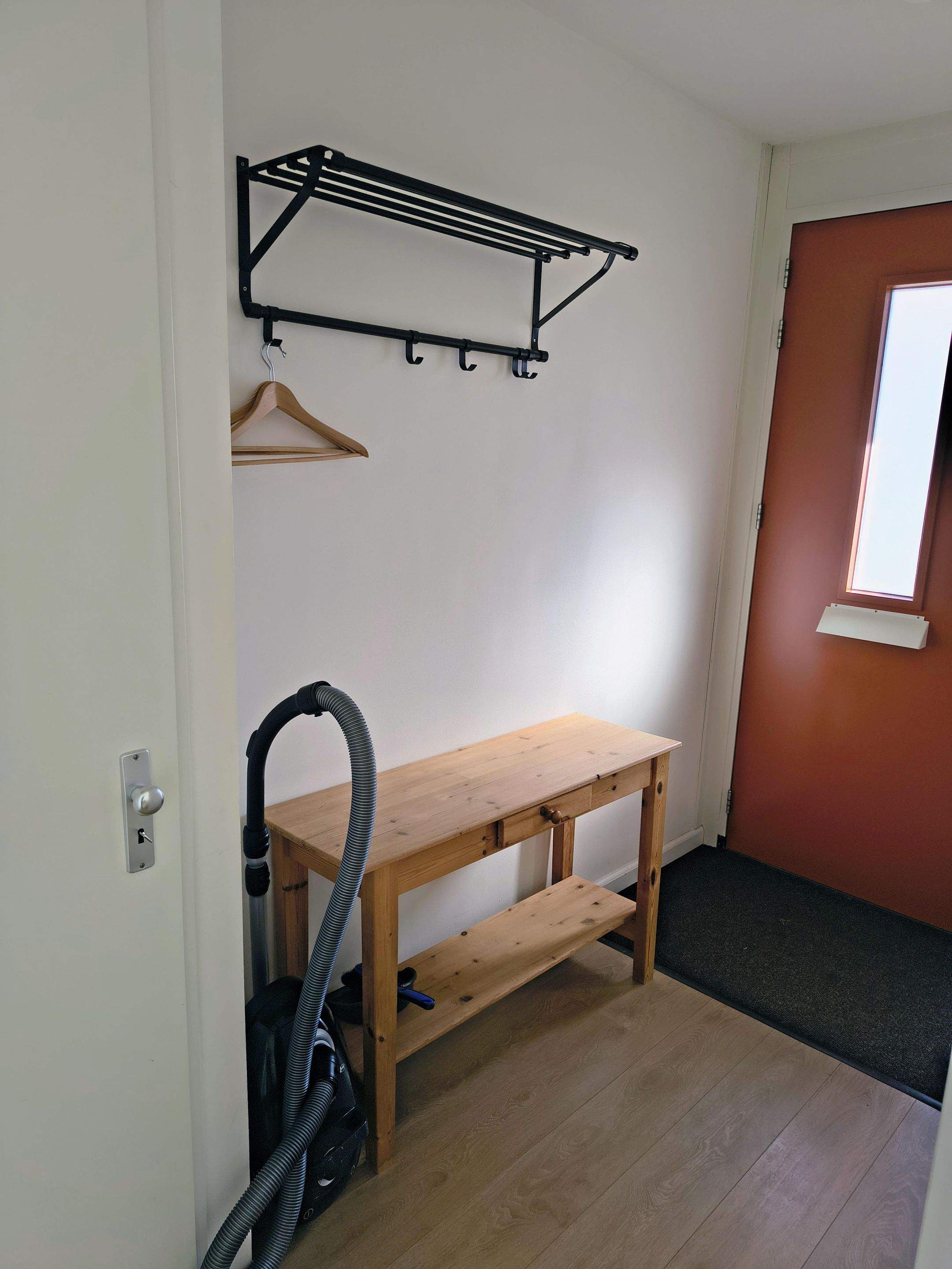 Image 3 of 20