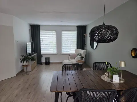Einfamilienhaus Bevrijdingsplein 5, Oisterwijk - Zu vermieten