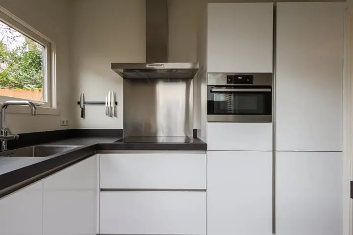 Image 10 of 27