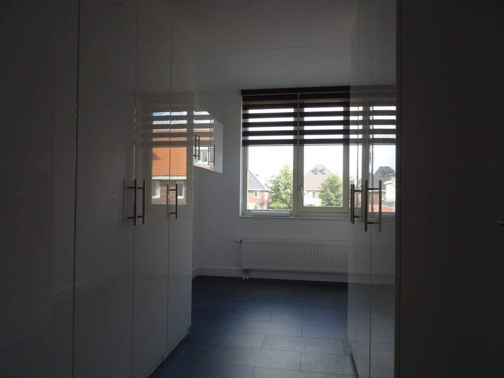 Bild 12 von 25