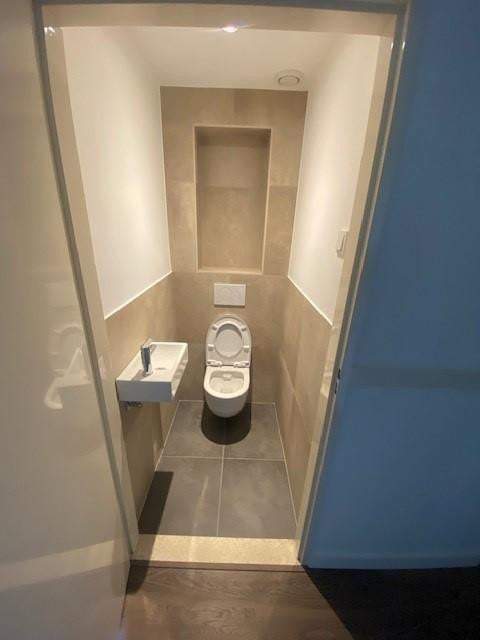 Image 2 of 9