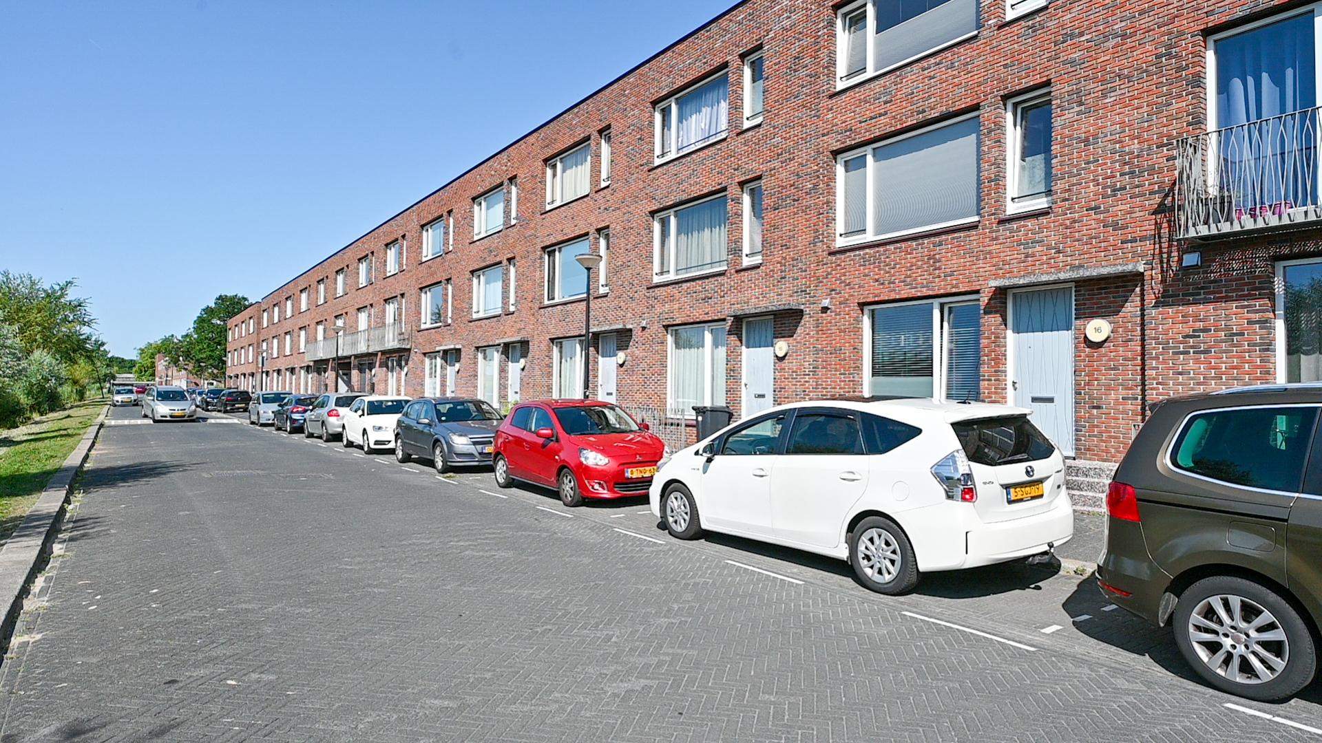 Afbeelding 2 van 8