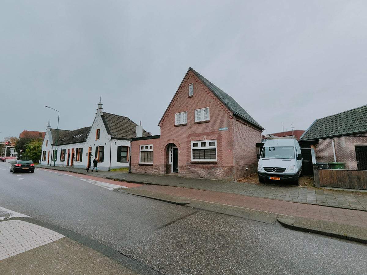 Bild 1 von 26