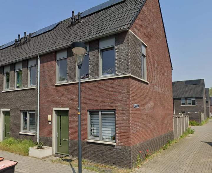 Bild 1 von 12