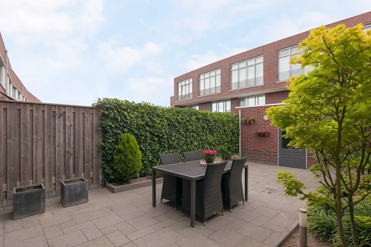 Image 18 of 20