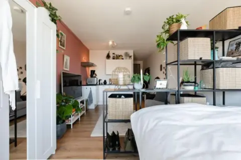 Studio Elizabeth Cady Stantonplein, Amsterdam-Zuidoost - For Rent