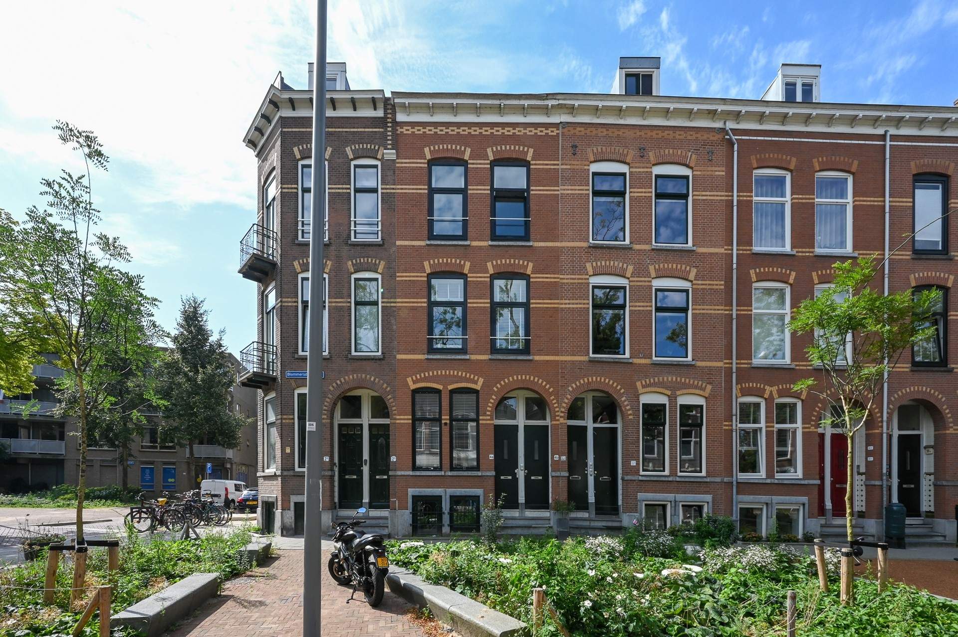 Afbeelding 1 van 32