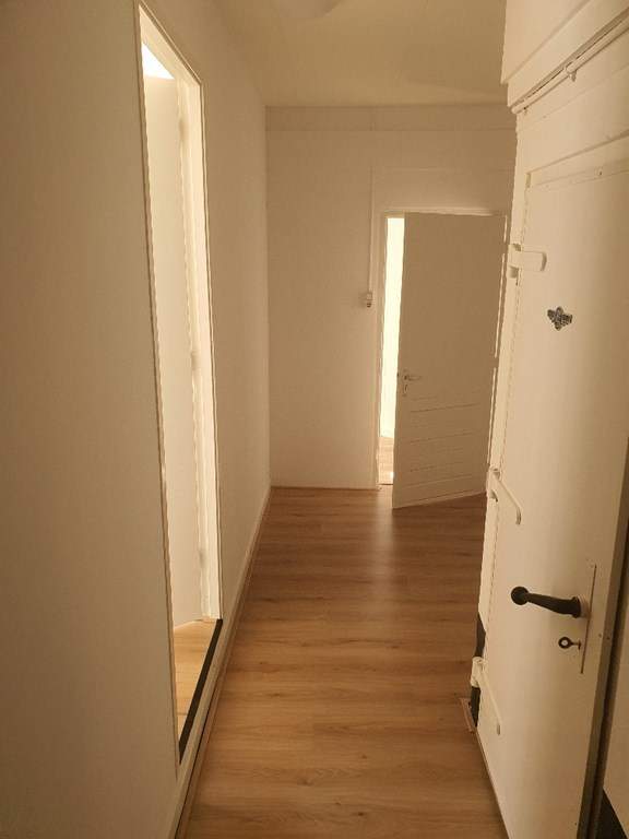 Bild 3 von 9