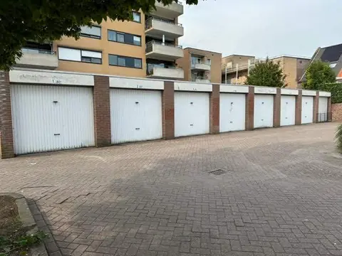 Garagebox Kloosterstraat 80-C, Roosendaal - Te Huur