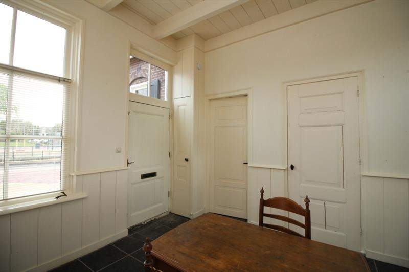 Image 2 of 26