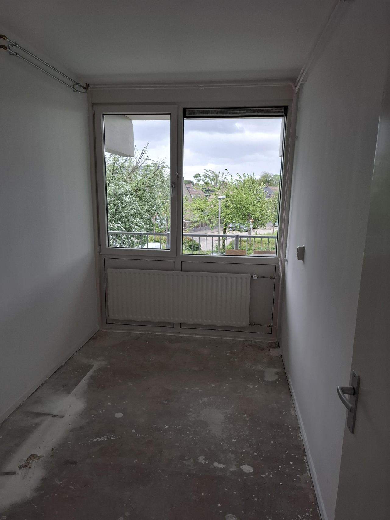 Image 6 of 9
