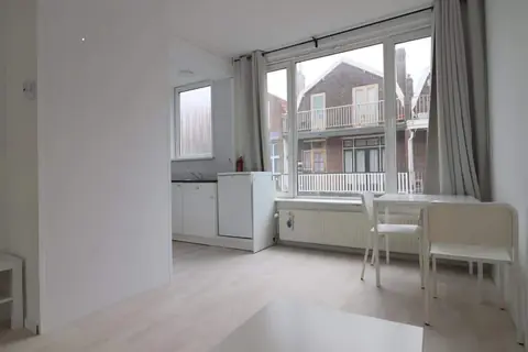 Apartamento sin amueblar en Van Malsenstraat, Róterdam - En alquiler