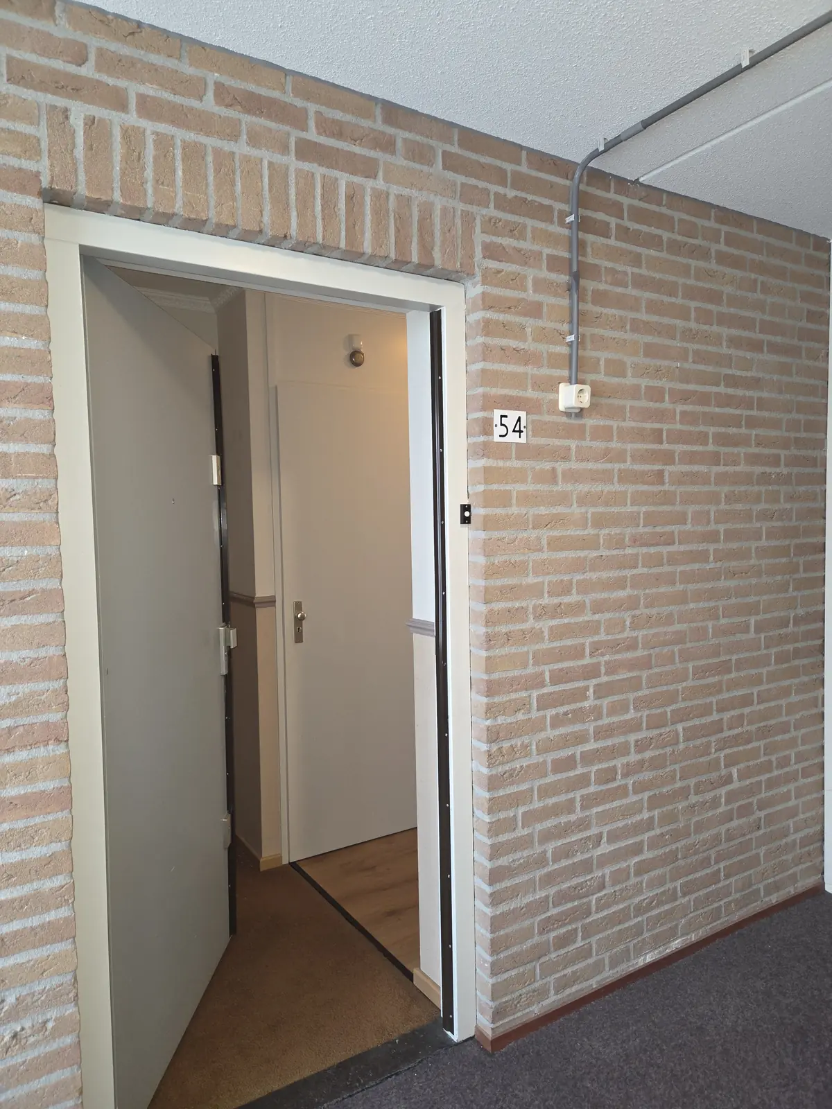 Afbeelding 2 van 17