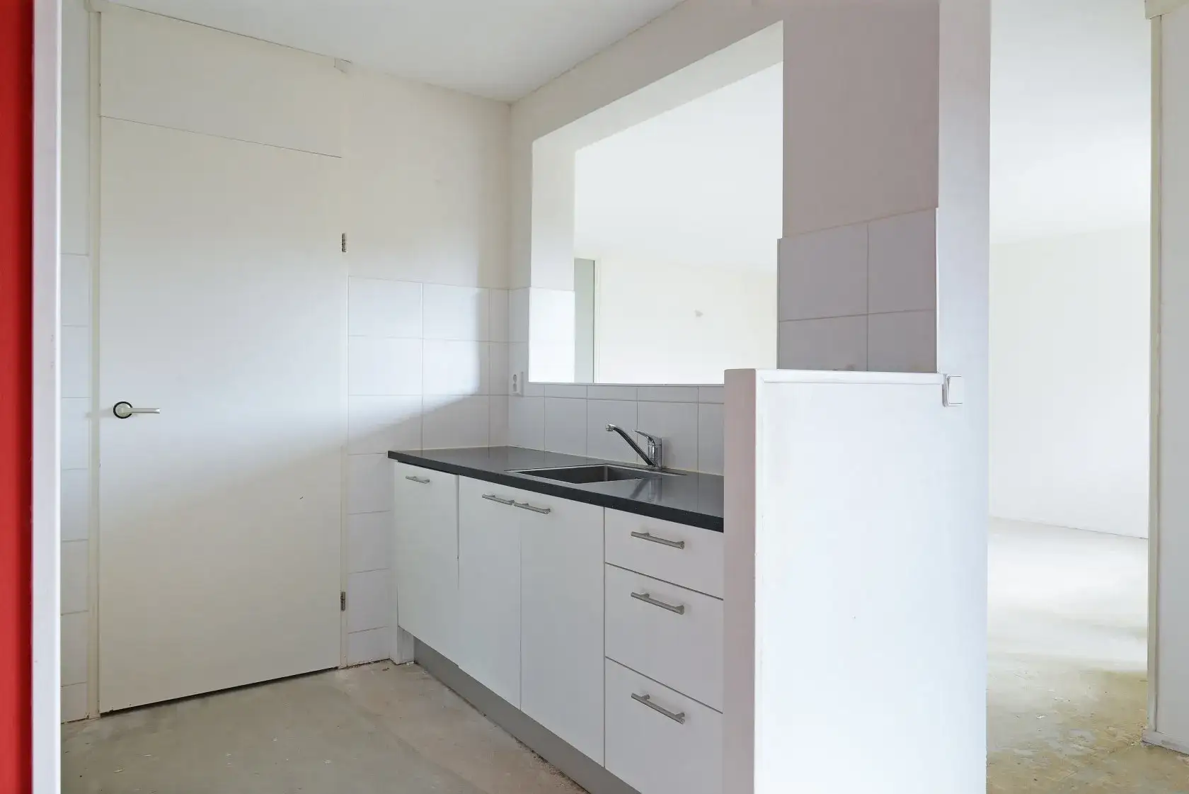 Image 10 of 24