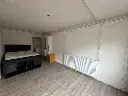 Image 4 of 5