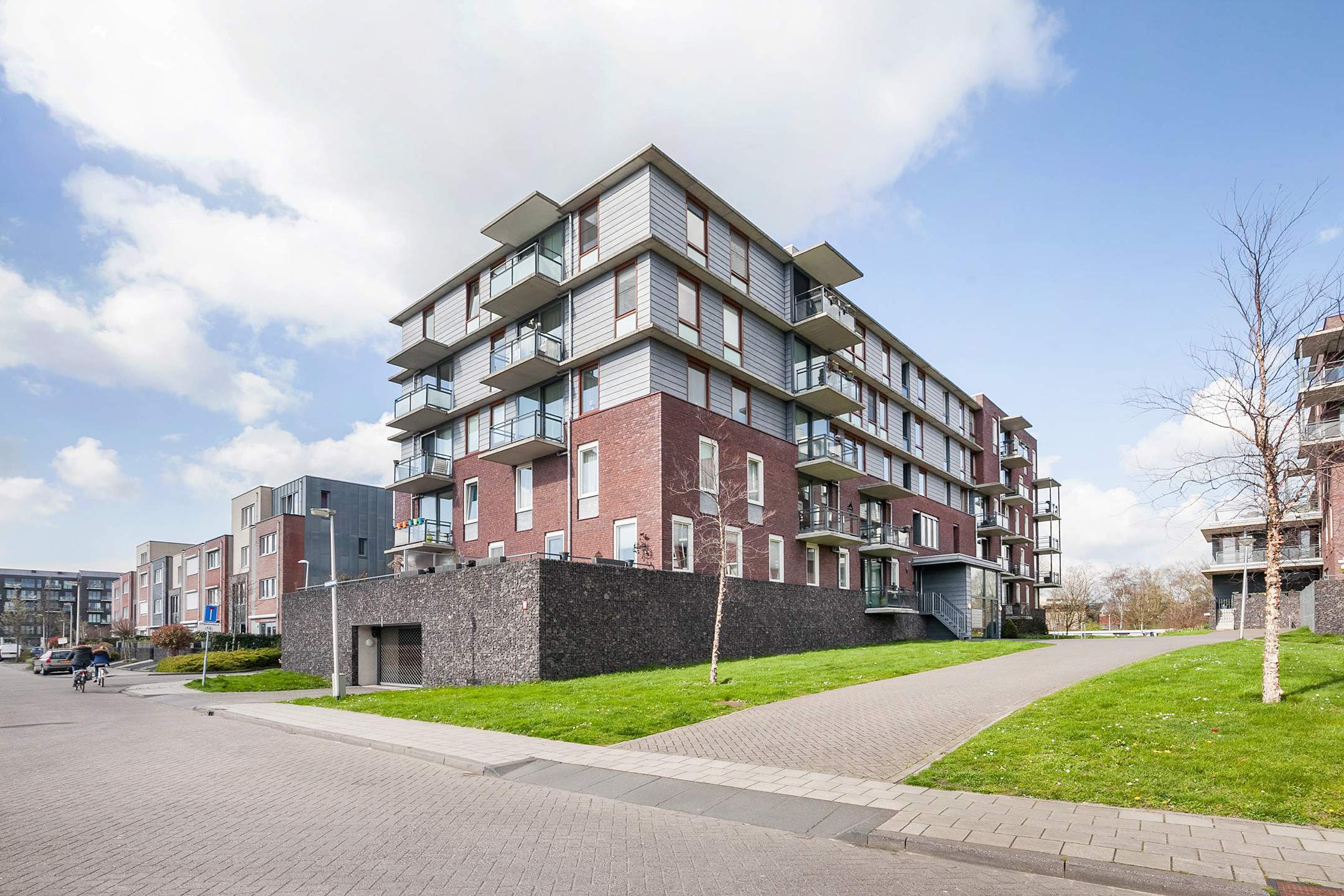 Afbeelding 2 van 17