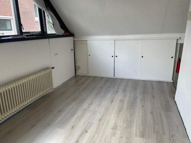 Bild 1 von 8
