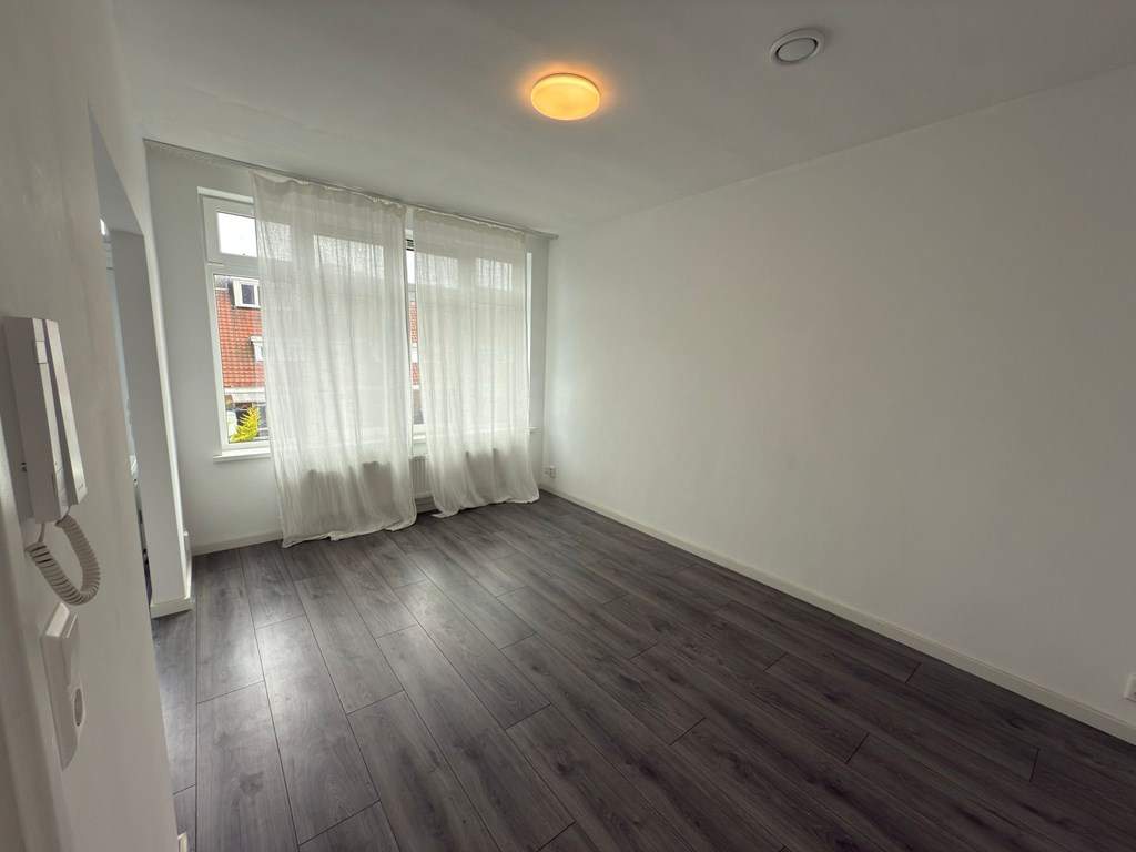 Bild 2 von 18