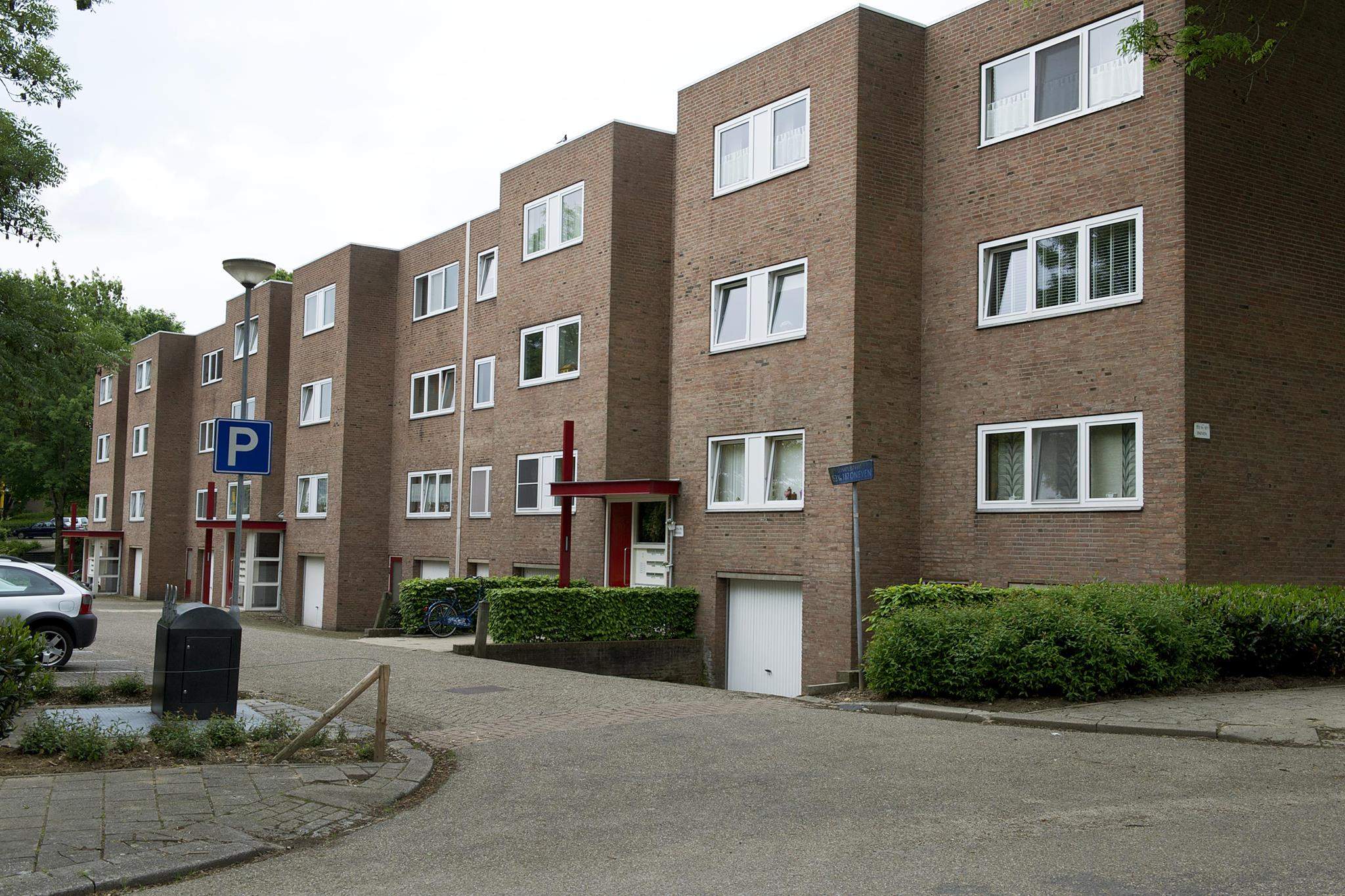Image 1 sur 2