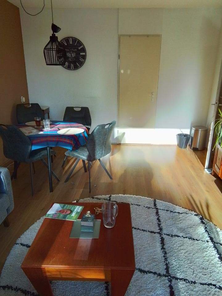 Image 4 of 4