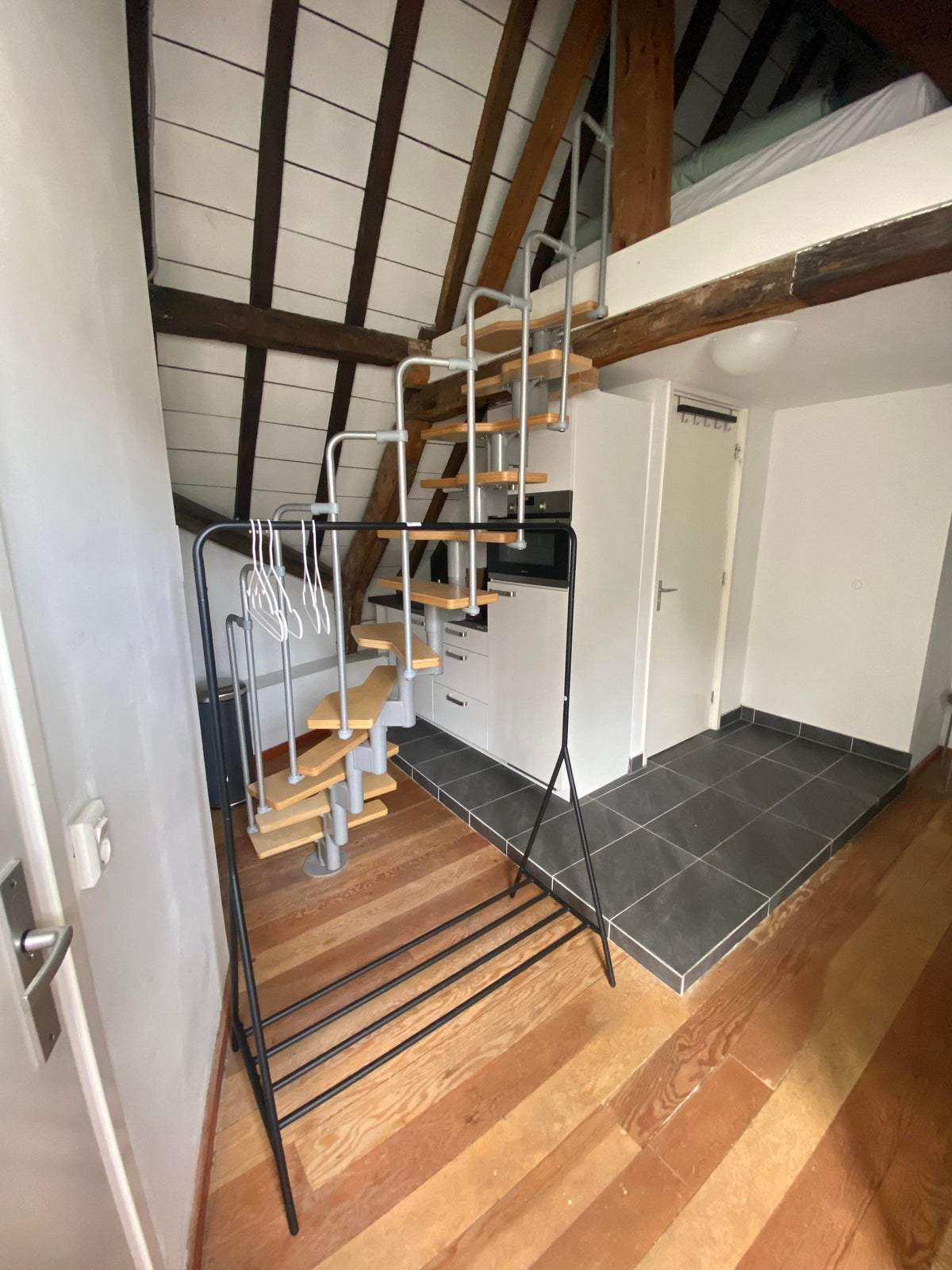 Image 2 of 12