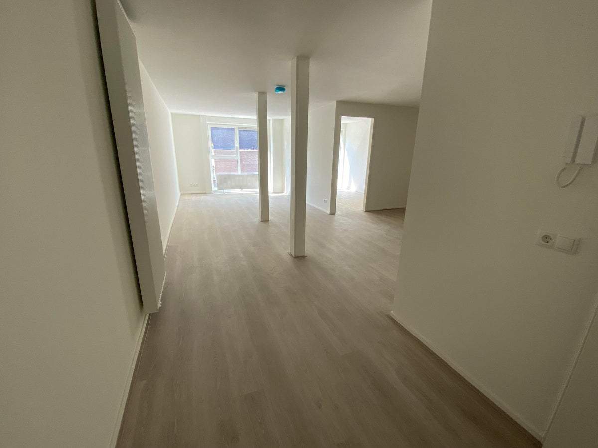 Bild 2 von 6