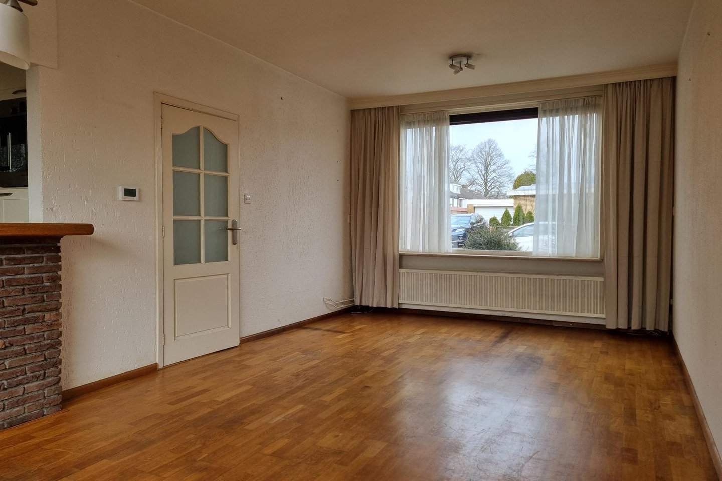Bild 2 von 12