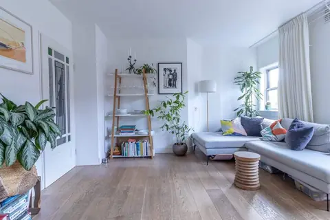 Split-level appartement Krugerstraat, Amsterdam-Oost - Te huur