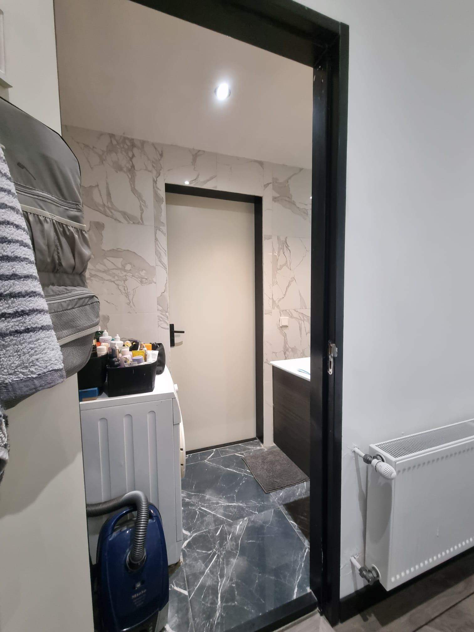 Image 2 of 10