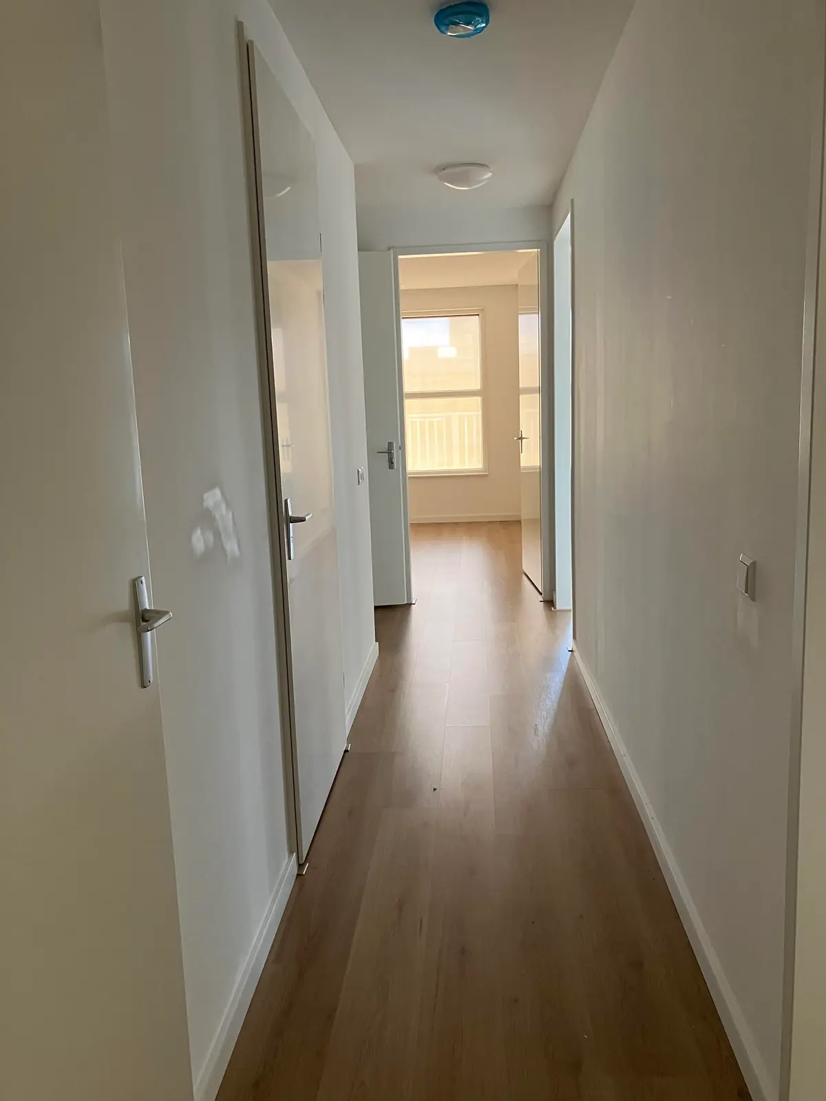 Image 4 of 18