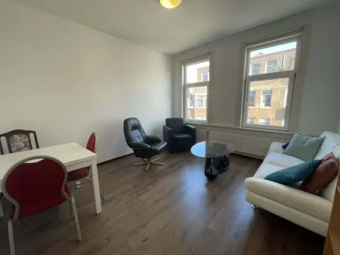 Flat Willem Beukelszstraat 43, Rotterdam – For Rent