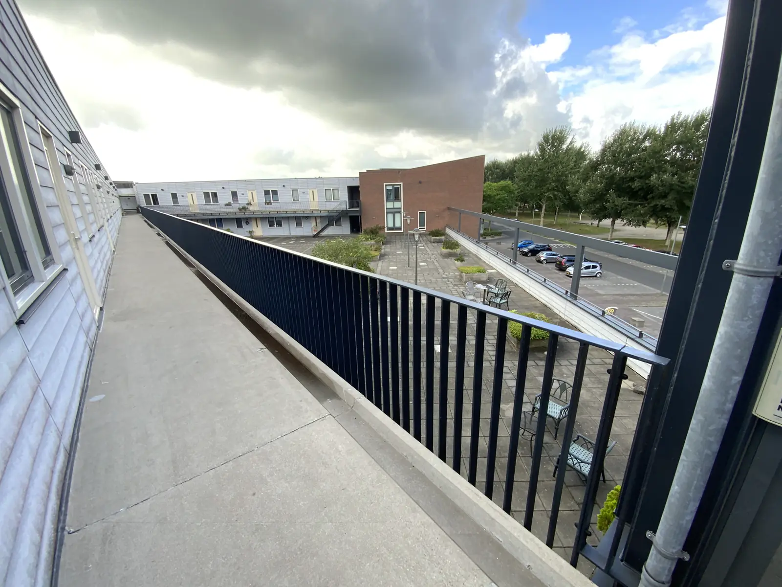 Image 2 of 12