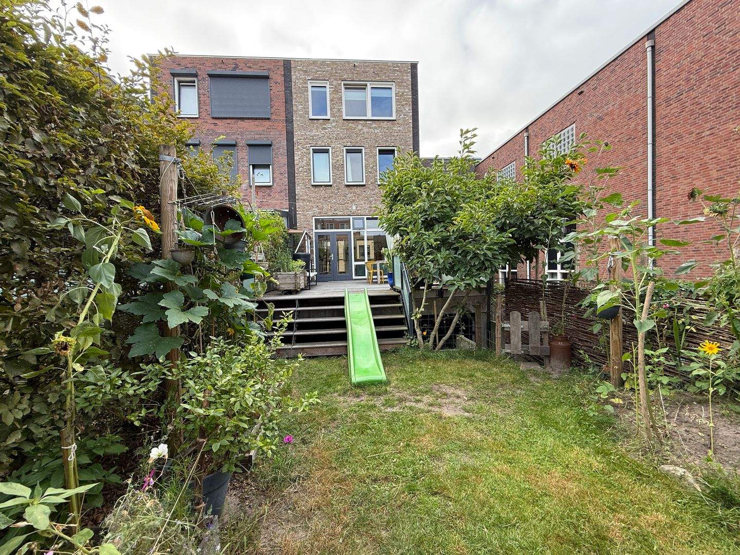 Bild 1 von 34